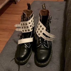 Dr martens, lightly used, good condition